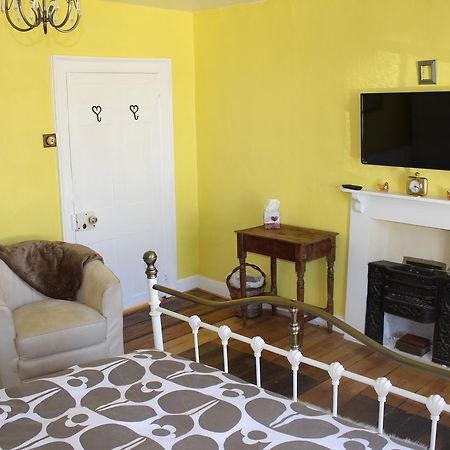 The Olde House Bed & Breakfast ดันสเตอร์ ภายนอก รูปภาพ