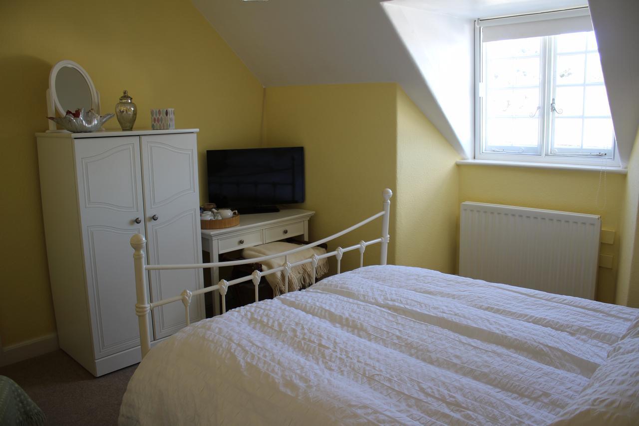 The Olde House Bed & Breakfast ดันสเตอร์ ภายนอก รูปภาพ